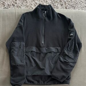 ALO Yoga Men's Black Fleece Half Zip Pull Over